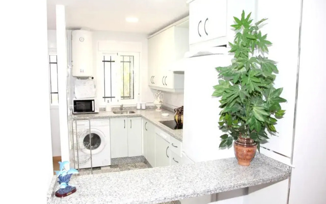 Apartment with 3 Bedrooms in Sevilla