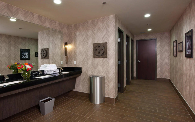 Hilton Garden Inn Pittsburgh Downtown