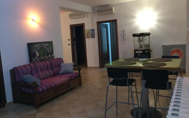 Villa 77