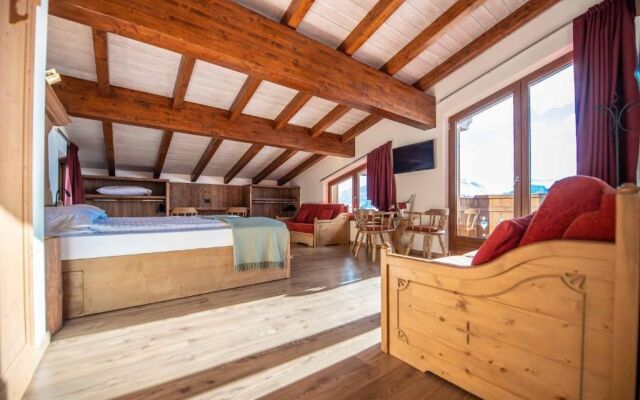 Alpino Lodge