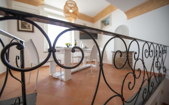 Villa Cimino - Central Villa Stunning Sea View