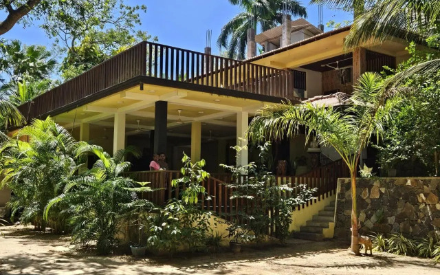 Eden Reverie Cabana And Spa