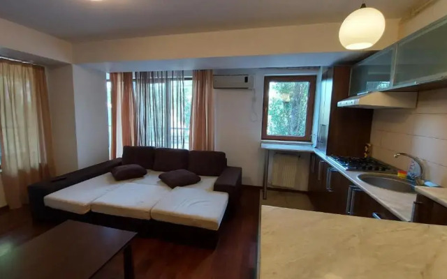 Mamaia Miraj E1
