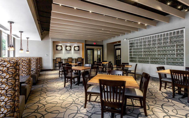 Holiday Inn Chicago North-Evanston by IHG