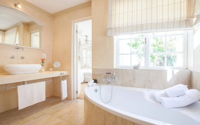 Villa Coloniale Schumacher Luxury Retreat