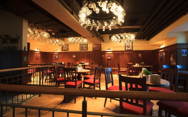 Star World International Hotel