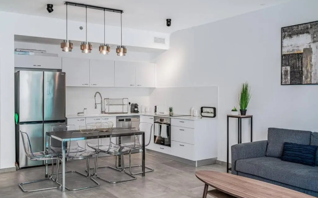 New 2BR in Kompert by Holiday-rentals
