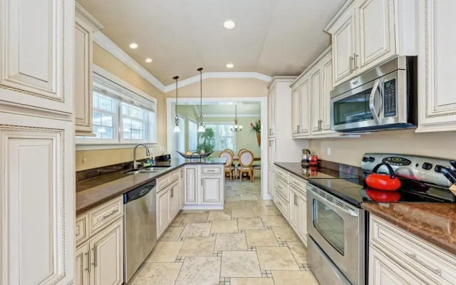 Anna Maria Island Surfside Bungalow