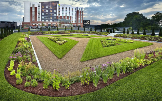 Hyatt Place Warwick / Providence Airport