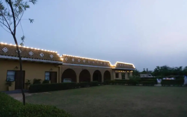 Sultanpur Resorts