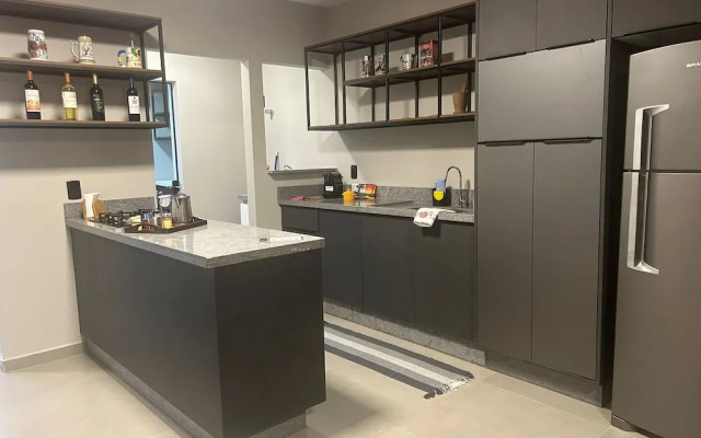 Geminado Casa 4 Alto Padrão 3 Quartos