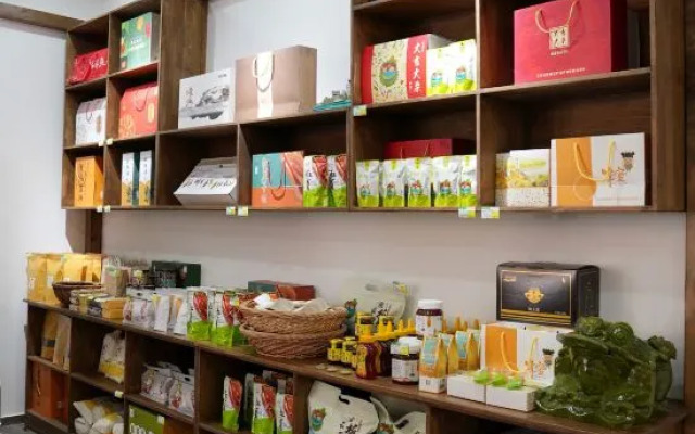 Gubei Yuehai Homestay (Gubeikou Shuizhen Shop)