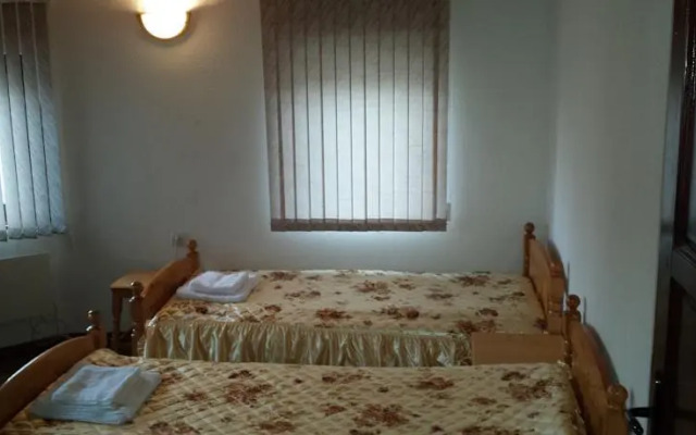 Chanovete Guest House