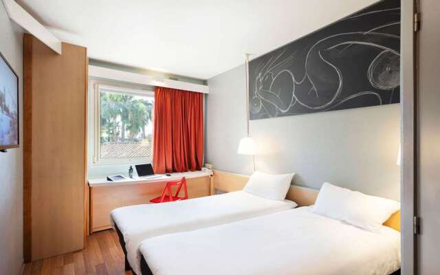 ibis Sevilla