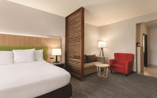 Country Inn & Suites by Radisson, Byram/Jackson South, MS