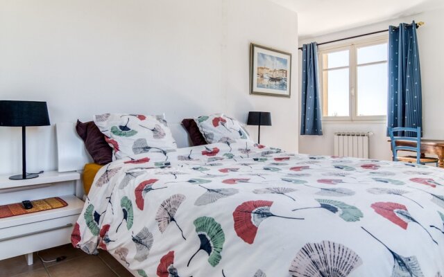 Secluded Holiday Home in Aups With Garden