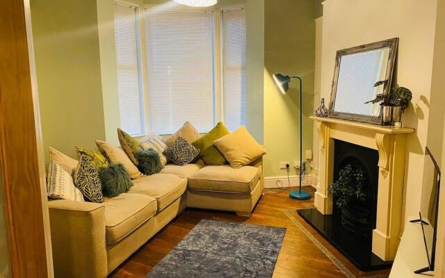 Beautiful 3-bed House in Preston