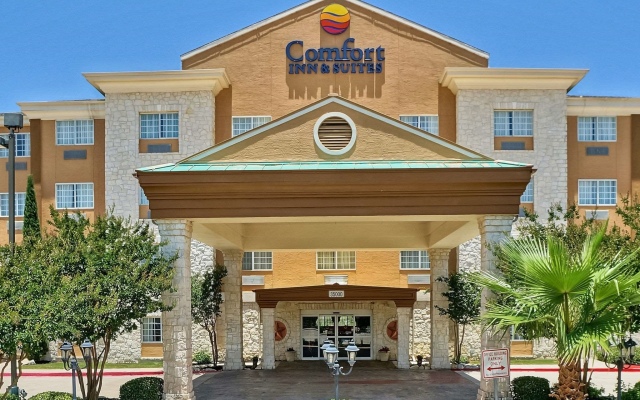 Comfort Inn & Suites Texas Hill Country