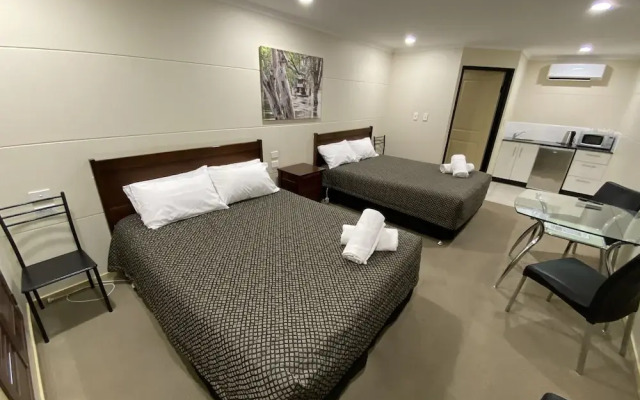 Balranald Club Motel