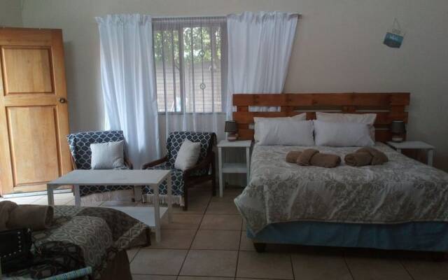 Private Garden Apartment