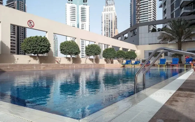 Enticing Studio in Dubai Marina - Next to Beach!
