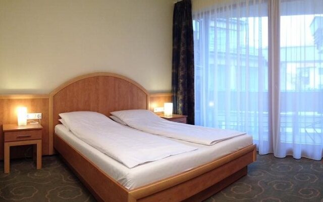 Business Hotel Semiramis