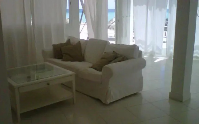 Caribbean Oreuga Apartments