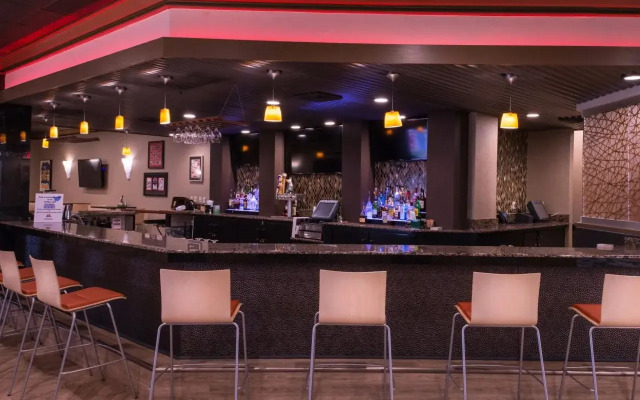 Отель The Arch Convention Hotel