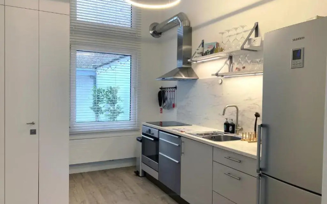 Romantic apartment in most trendy central hotspot +Breakfast