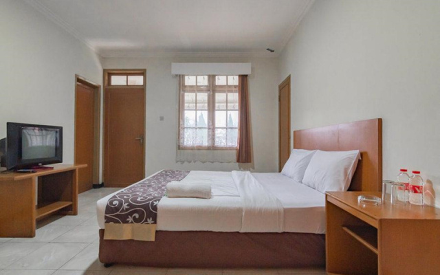 Puspa Sari Hotel – Guest Rooms – Ciater