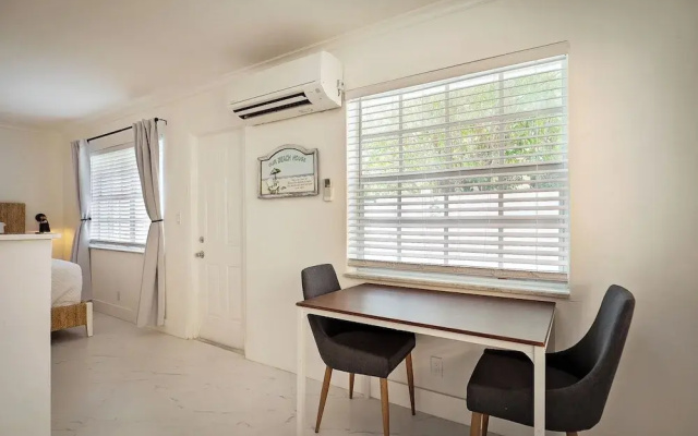 La Mer Suites