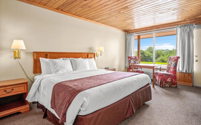 Green River Lodge