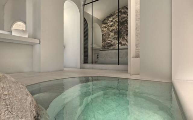 White Cave Suites