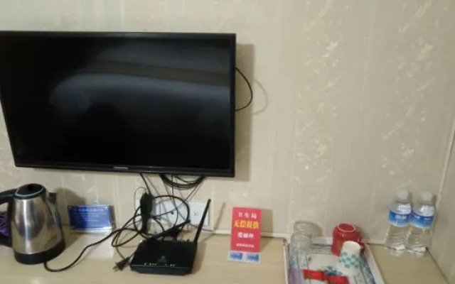 Renshou Yingfan Hotel