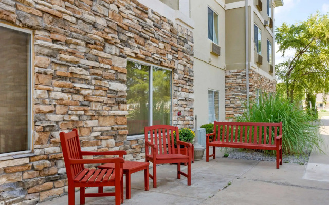 Comfort Inn and Suites Pittsburg