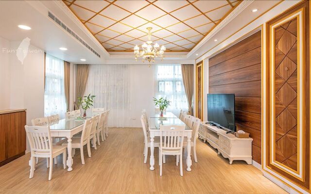 Honeysuckle Family Castle