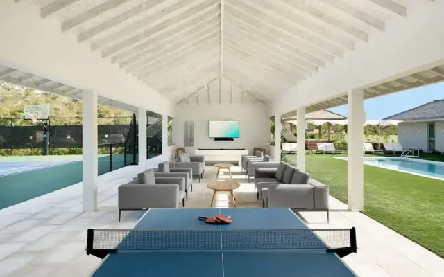 Oceanfront Penthouse Hot Tub Daily Cabana
