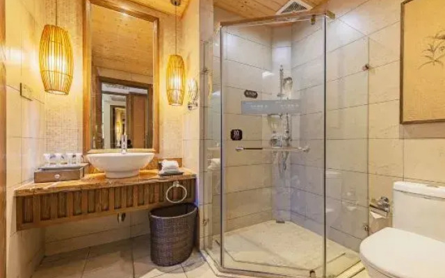 Nverzhai Holiday Hotel