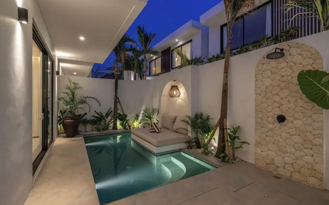 Nova Oasis 1