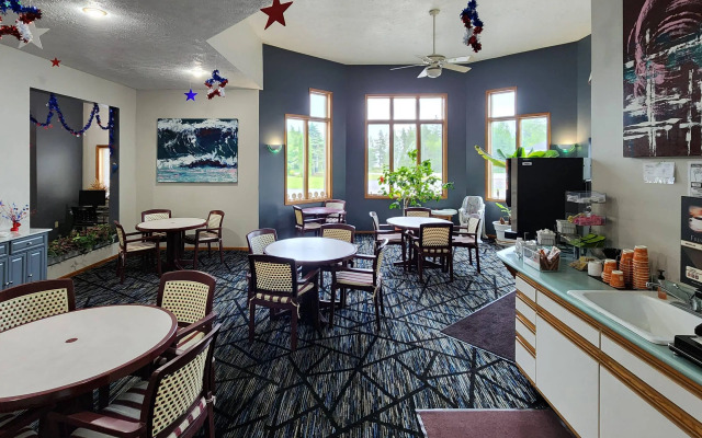 Econo Lodge Lakeshore