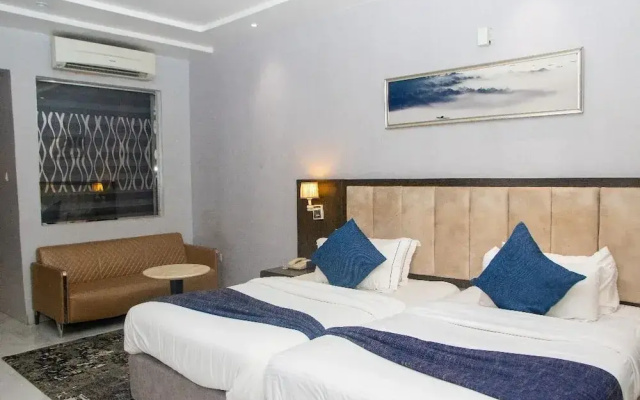 Perfecto La Villa Hotel and Suites