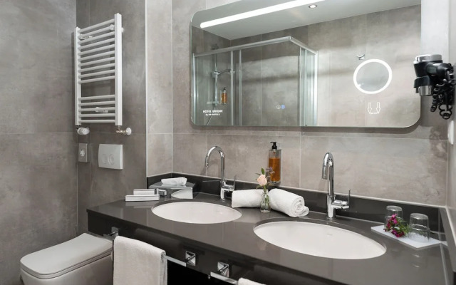 Hotel Unique Majestic