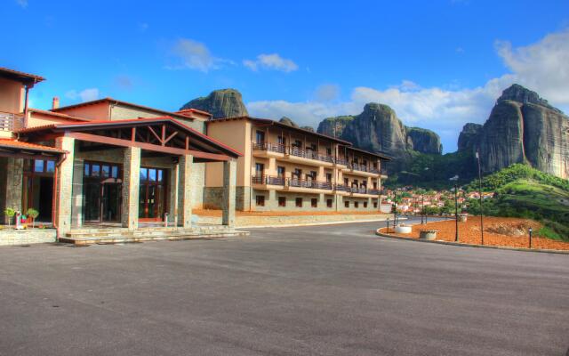 Grand Meteora Hotel