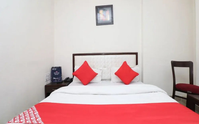 OYO 27921 Hotel Shalimar