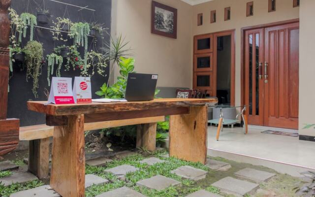 Villa Akbar 3 by RedDoorz