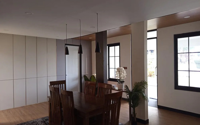 Nur Alam Hotel Lembang