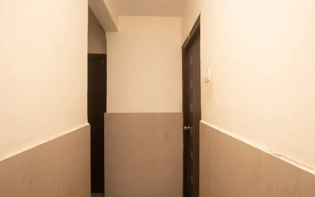 Oyo 23285 The Diplomat Lodging