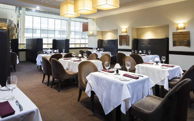 Delta Hotels by Marriott Calgary Airport In-Terminal