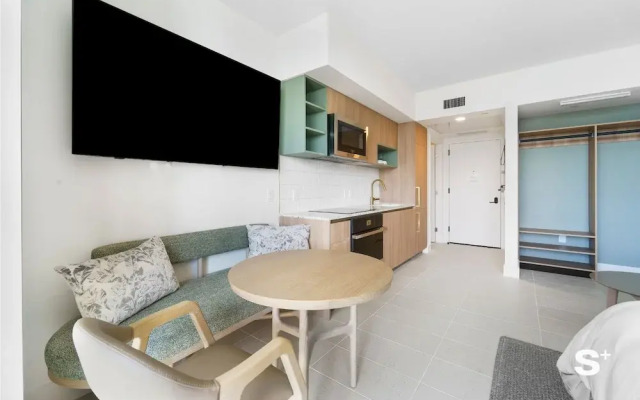 Miami Luxury Studio With City View