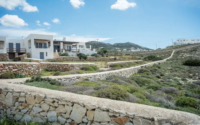 Seaside Villa Costal Vibes Walk to Beach